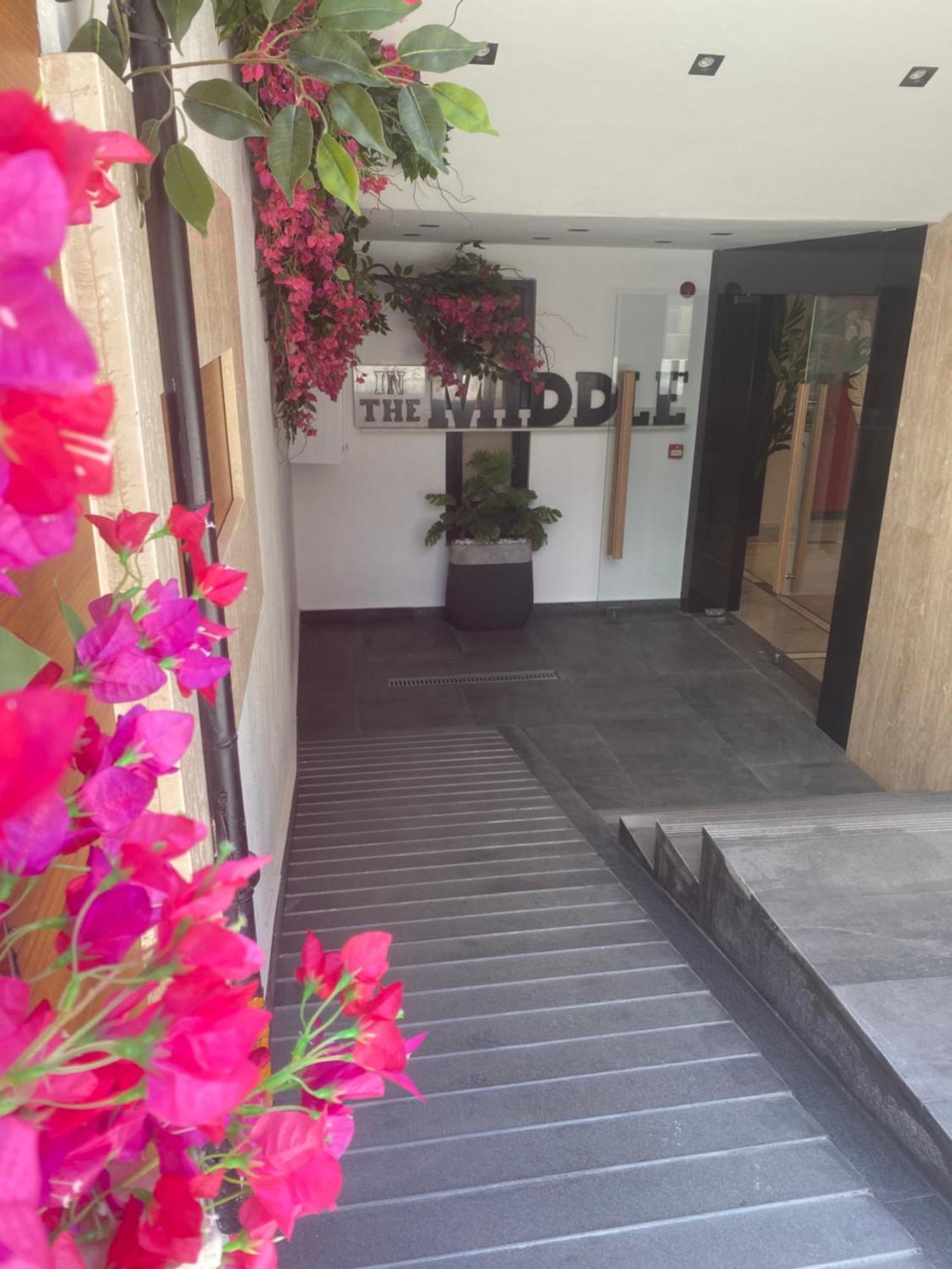 In The Middle Hotel อันตัลยา ภายนอก รูปภาพ