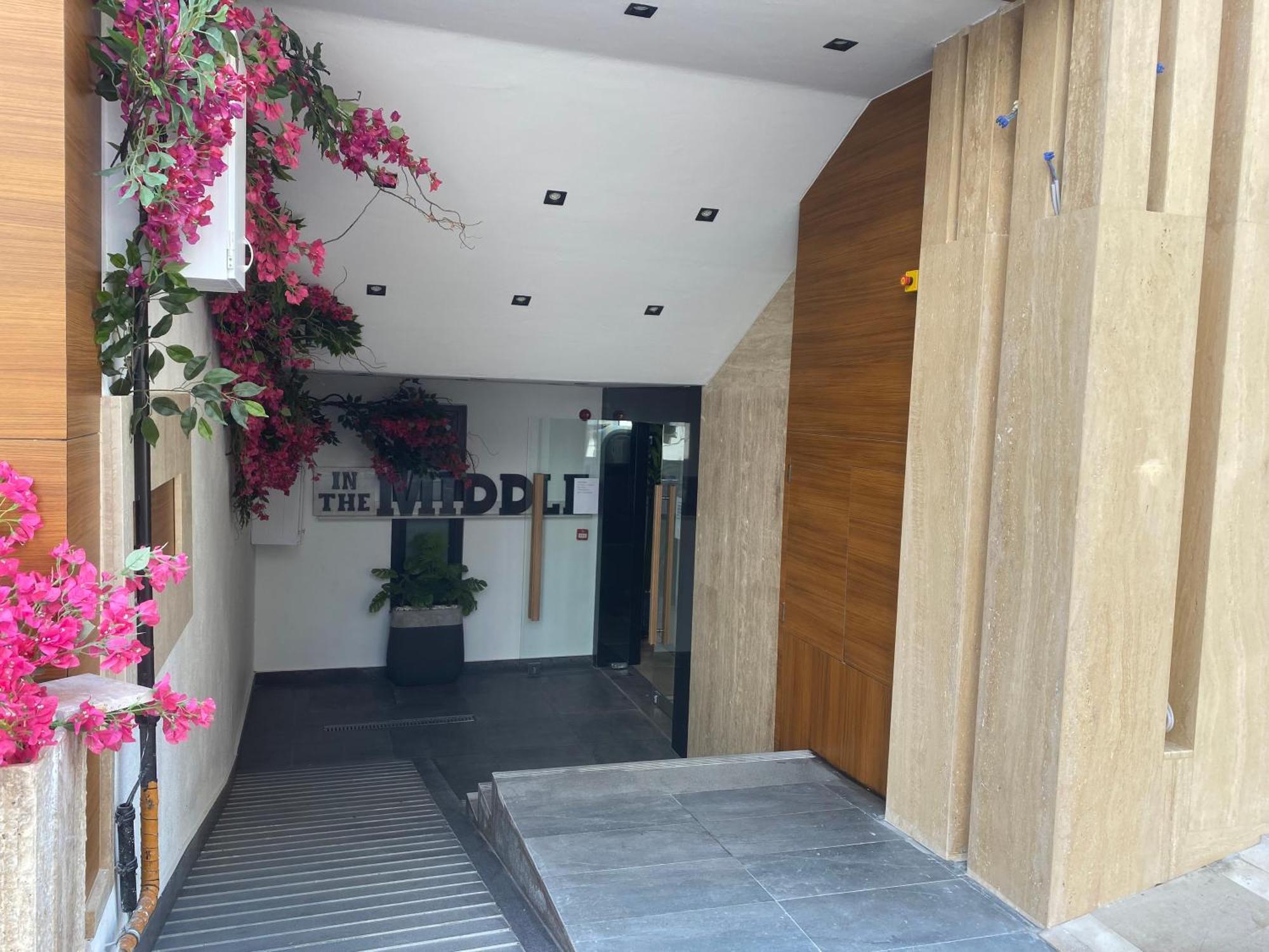 In The Middle Hotel อันตัลยา ภายนอก รูปภาพ