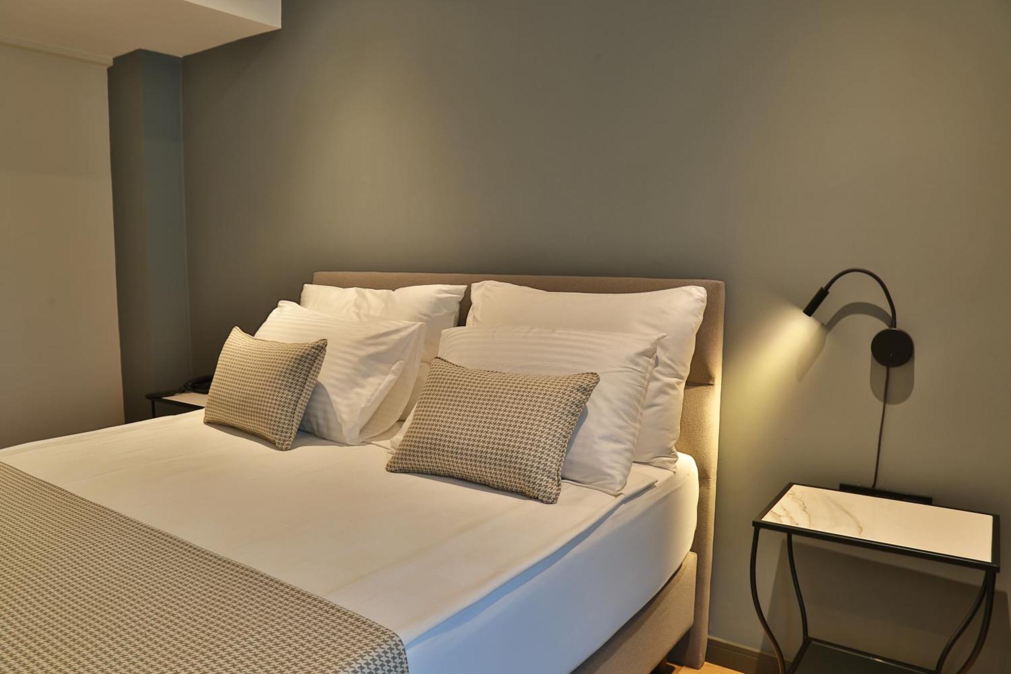 In The Middle Hotel อันตัลยา ภายนอก รูปภาพ