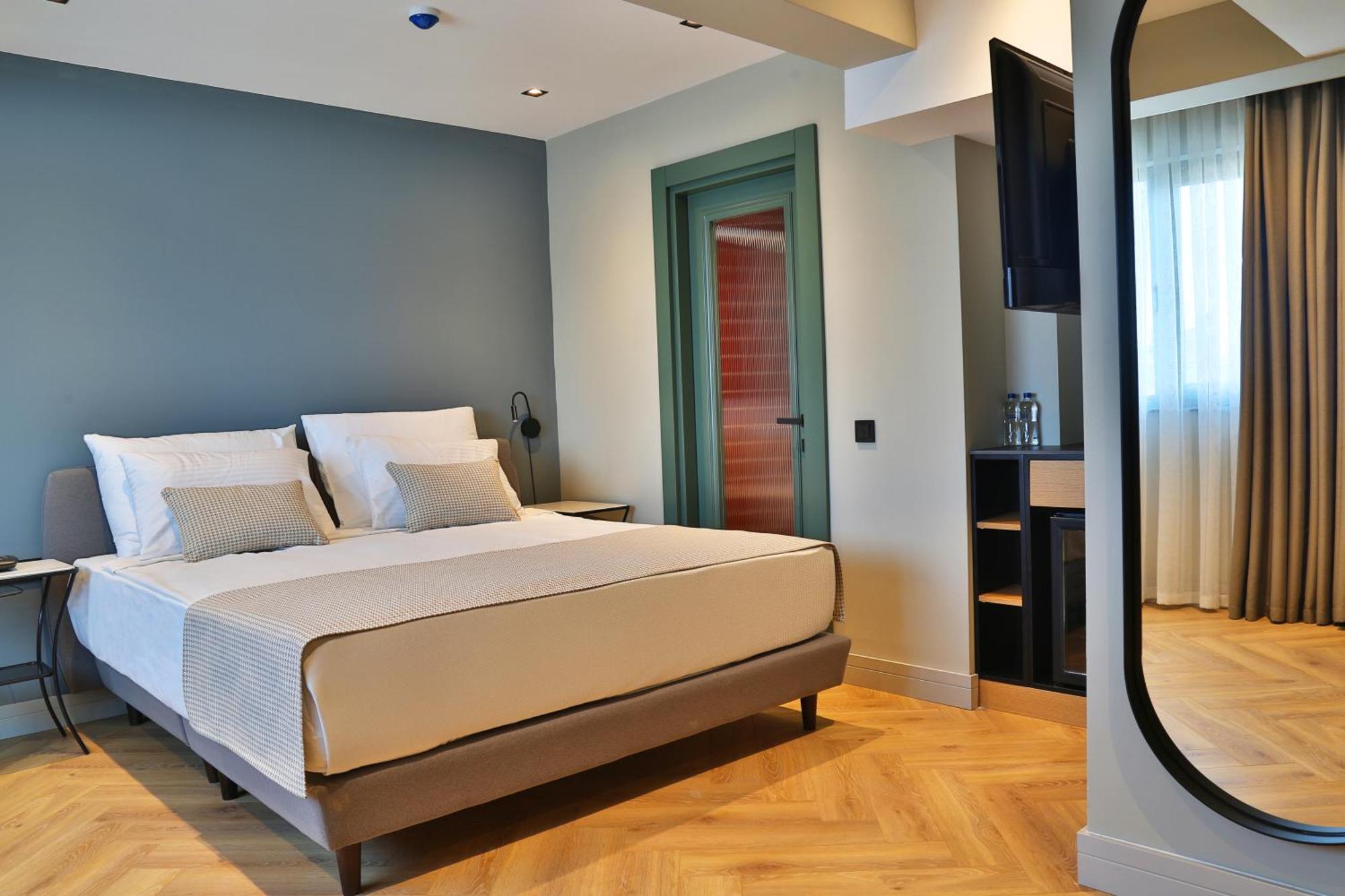 In The Middle Hotel อันตัลยา ภายนอก รูปภาพ